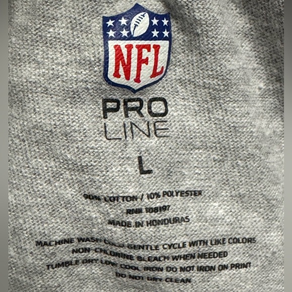 New York Giants Breast Cancer Awareness NFL T-Shirt - Picture 6 of 7